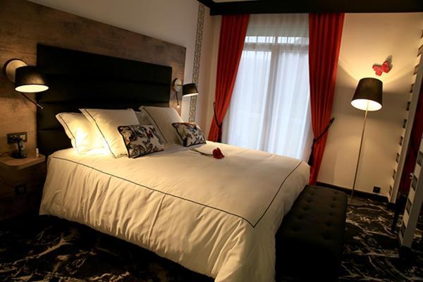 Hotel Du Barry Resort & Spa Sauveterre-de-Comminges Екстер'єр фото