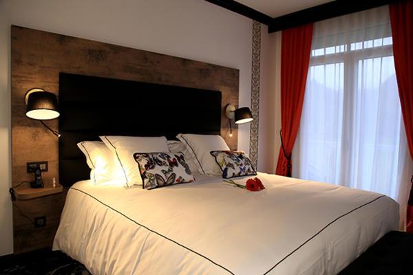 Hotel Du Barry Resort & Spa Sauveterre-de-Comminges Екстер'єр фото